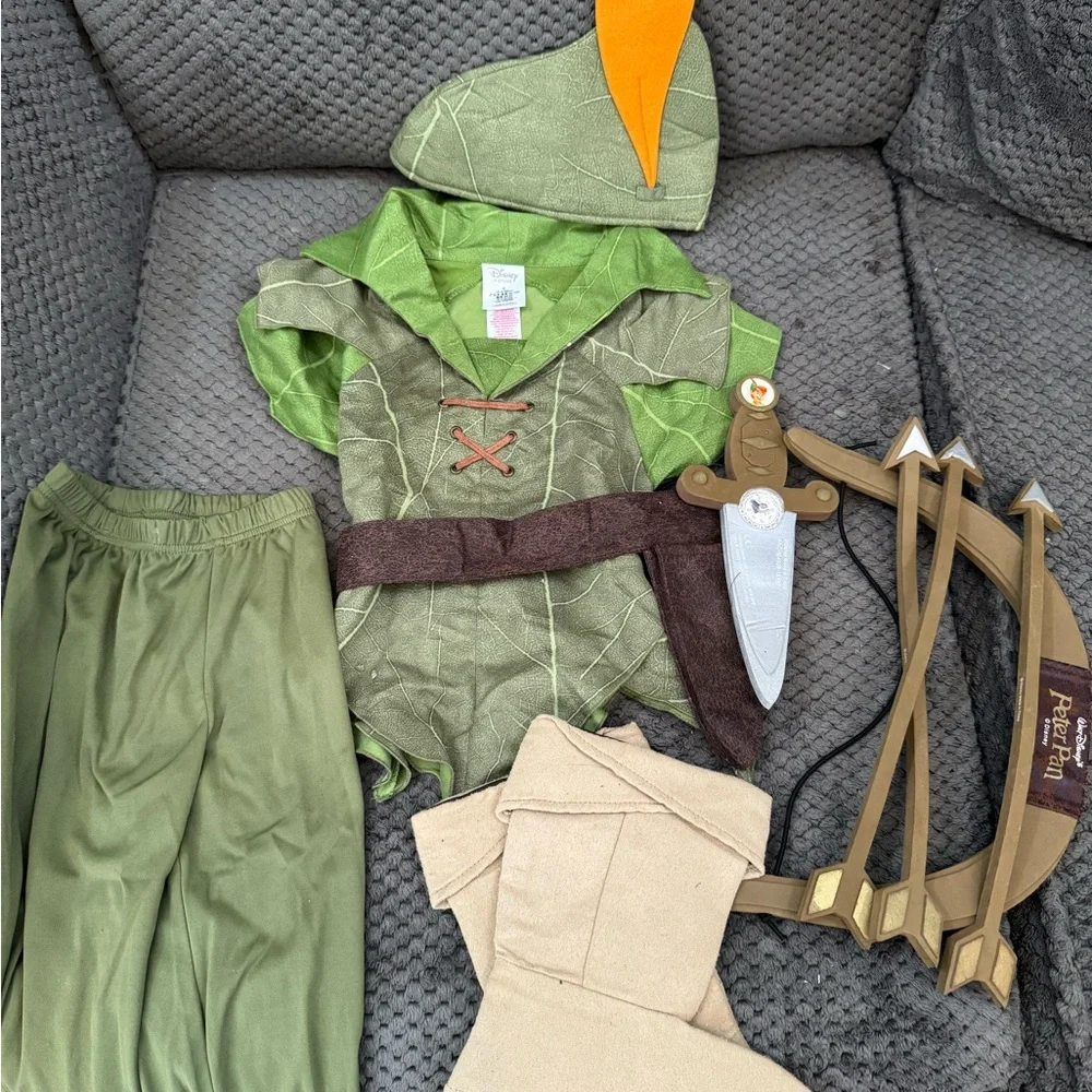 Disney Store Peter Pan Costume for Kids - Picture 2 of 3